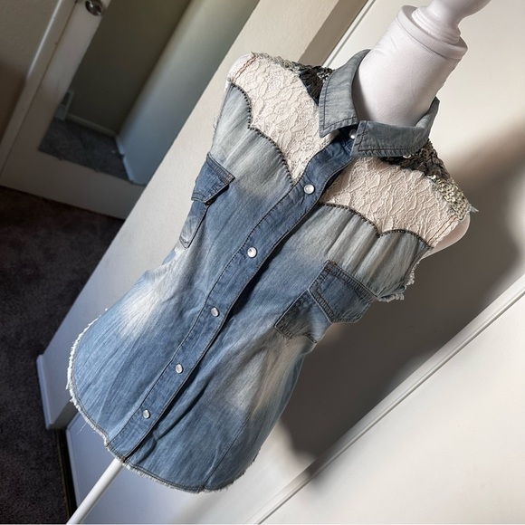 Miss Me Denim Top with Lace and sequin Wester cowgirl look size Medium - Picture 9 of 9